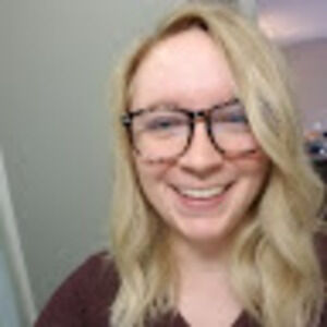 Meet your Posher, Abigail